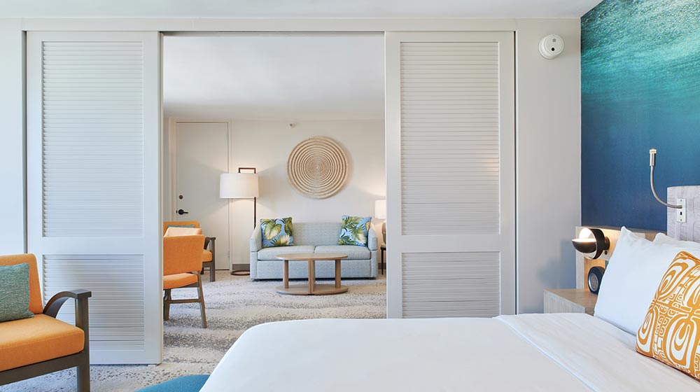 Waikiki Beachcomber by Outrigger | One-bedroom King Suite