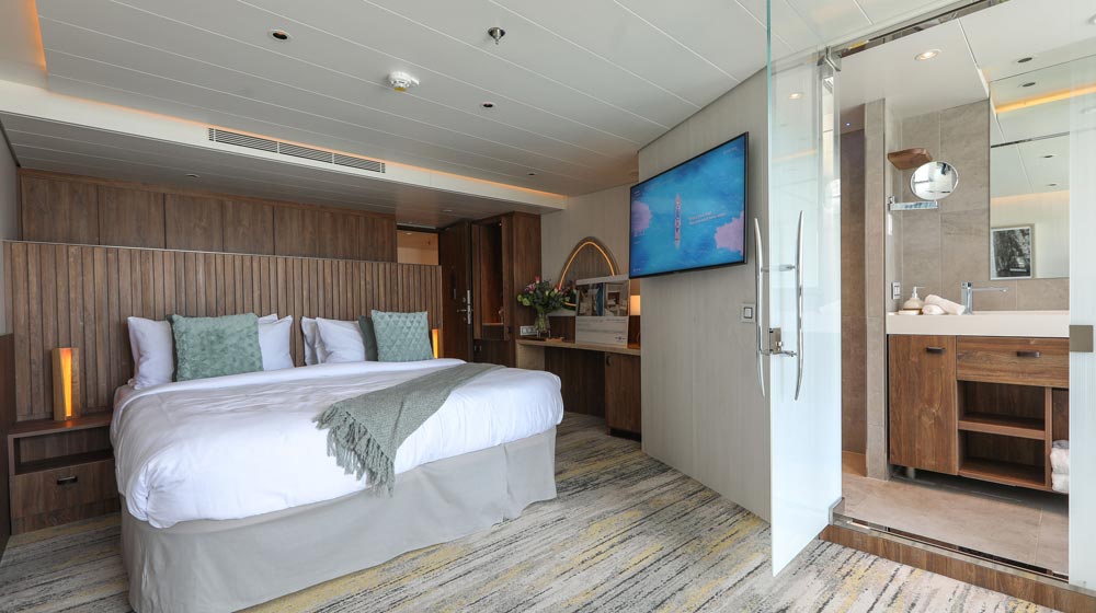 Celebrity Flora | Sky Suite with Infinite Veranda 