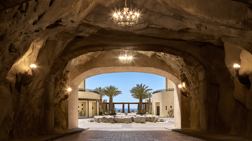 Waldorf Astoria Los Cabos Pedregal's Tunnel
