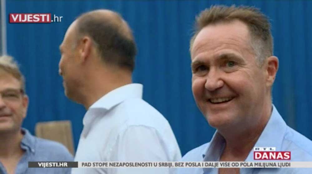 Glen-moroney-scenic-eclipse-delivery