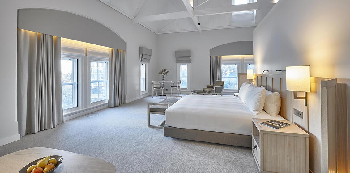 COMO The Treasury Suite