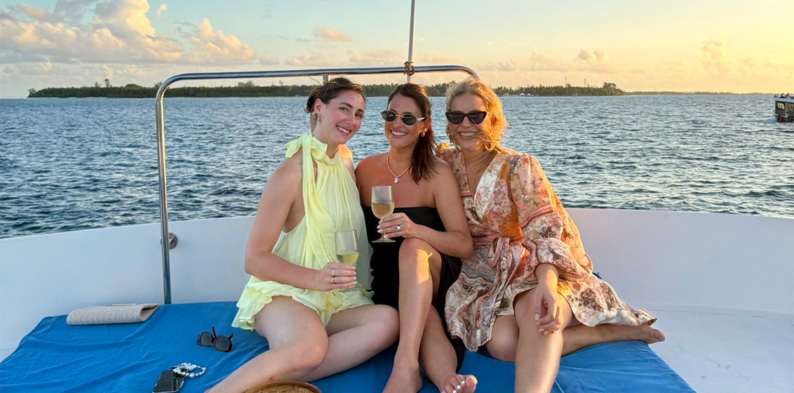 Addicted Maldives famil