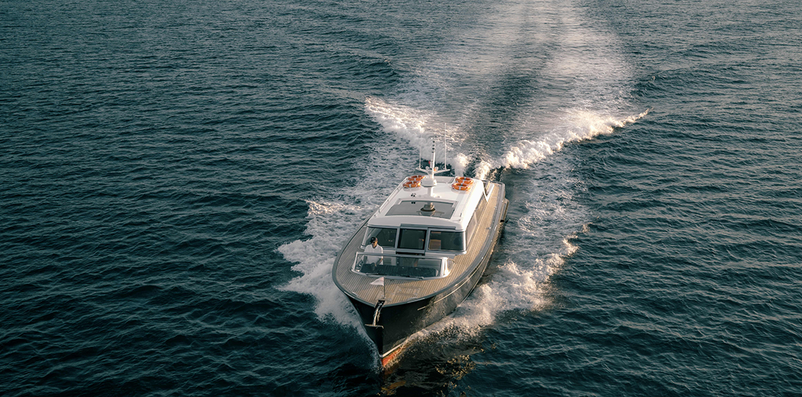 Peninsula Istanbul private yacht